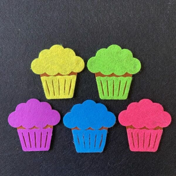 5 Cupcakes