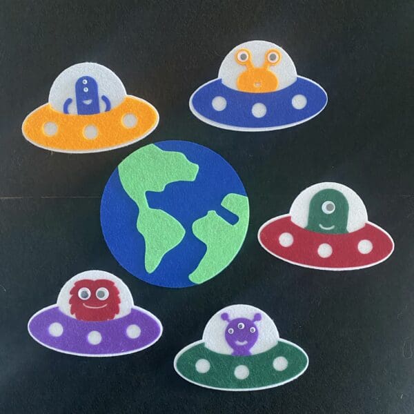 5 Little Aliens